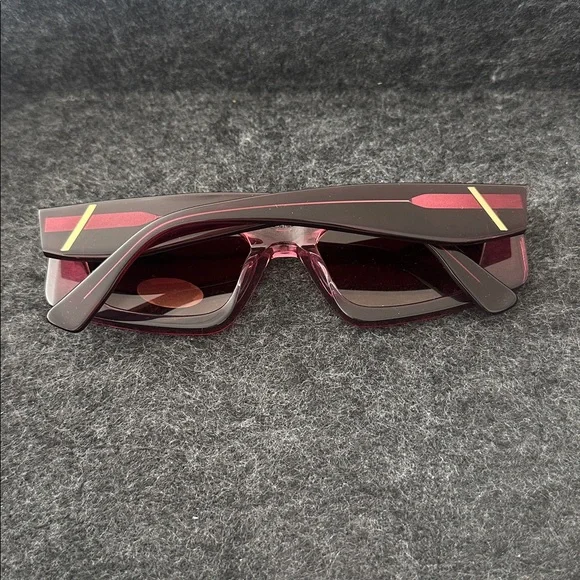 Zara Rectangular Burgundy Sunglasses NWB display picture 1